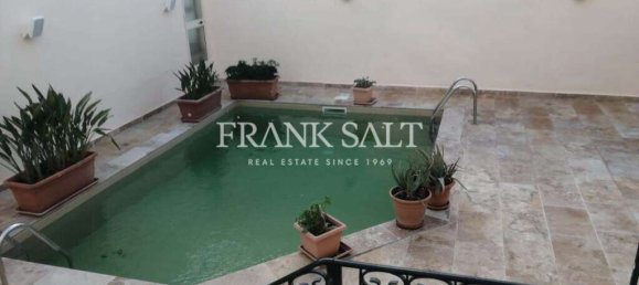 3 bedrooms House in Kappara, Malta No. 8300 9