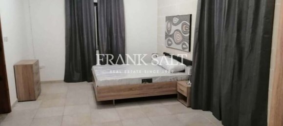 3 bedrooms House in Kappara, Malta No. 8300 5