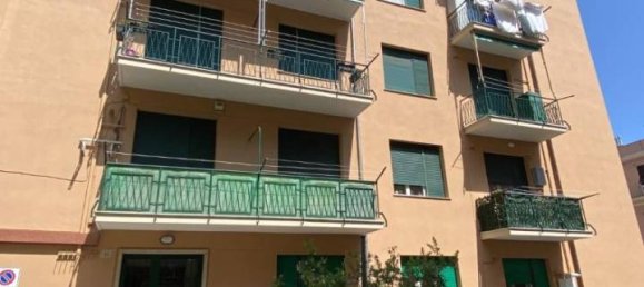 5 rooms Apartment in Genoa, Italy No. 38594 15