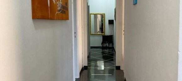 5 rooms Apartment in Genoa, Italy No. 38594 10