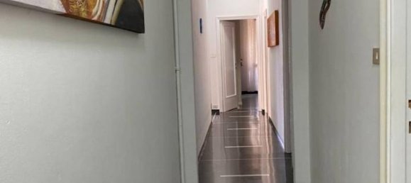 5 rooms Apartment in Genoa, Italy No. 38594 9