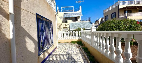 Adosado de 3 dormitorios en Torrevieja, Spain No. 147309 3