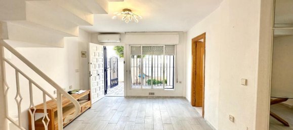 Adosado de 3 dormitorios en Torrevieja, Spain No. 147309 2