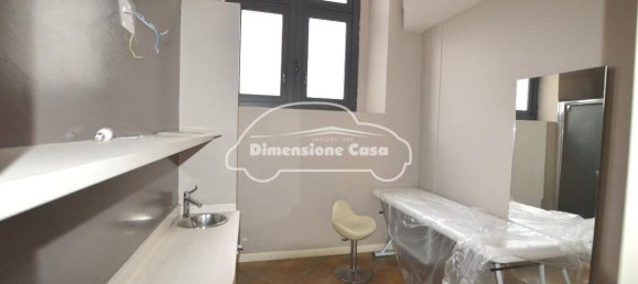 3 bedrooms Apartment in Lucca, Italy No. 293213 4