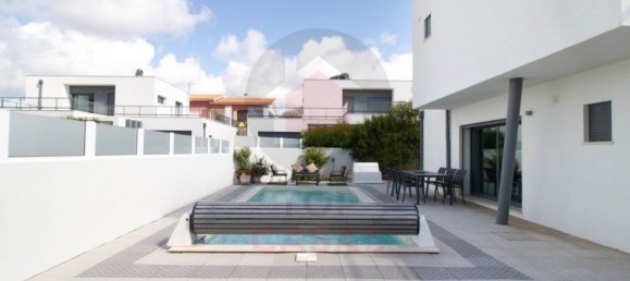 3 bedrooms House in Sao Martinho do Porto, Portugal No. 118941 4