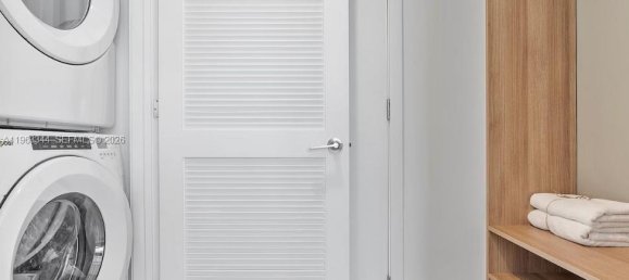 1 Schlafzimmer Gewerbliche Immobilien in Miami, USA, Nr. 615567 3