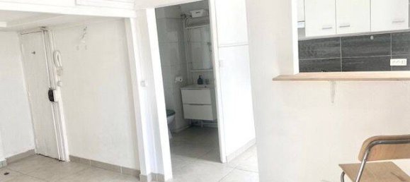 Studio à Marseille, France No. 328003 5