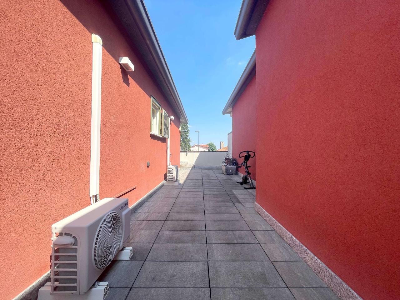 Villa de 4 divisões em Bregnano, Italy N.º 175158