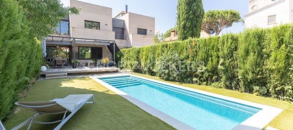 5 bedrooms House in Premia De Mar, Spain No. 133990 43