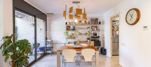 5 bedrooms House in Premia De Mar, Spain No. 133990 13