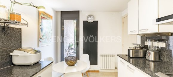 5 bedrooms House in Premia De Mar, Spain No. 133990 7