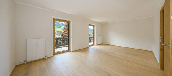 4 rooms Penthouse in Kitzbuhel, Austria No. 115549 5