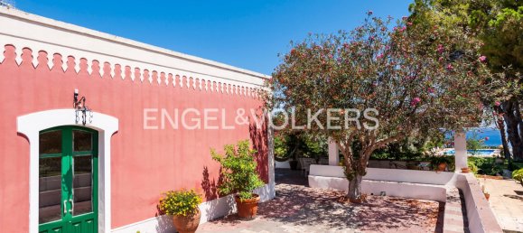 4 bedrooms Villa in Augusta, Italy No. 295149 8
