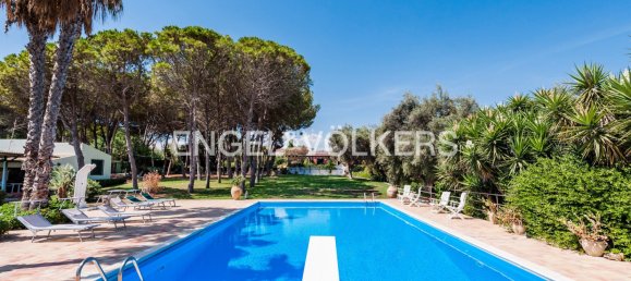 4 bedrooms Villa in Augusta, Italy No. 295149 4
