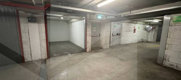 1 room Garage in Rome, Italy No. 34545 8