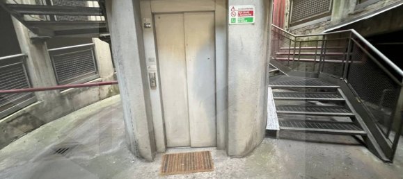 1 room Garage in Rome, Italy No. 34545 4