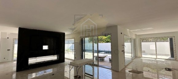 5 غرف نوم منزل في Corroios, Portugal رقم 243271 48