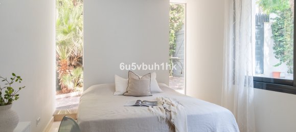 5 bedrooms Villa in Marbella, Spain No. 217449 12