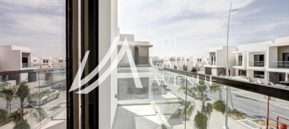 4 Schlafzimmer Villa in Yas Island, UAE, Nr. 33596 2