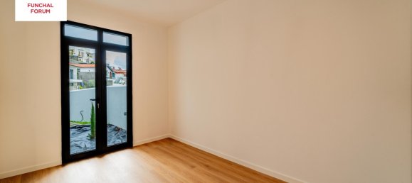 Villa de 3 dormitorios en Funchal, Portugal No. 115618 28