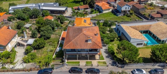 7 bedrooms House in Braga, Portugal No. 38463 9