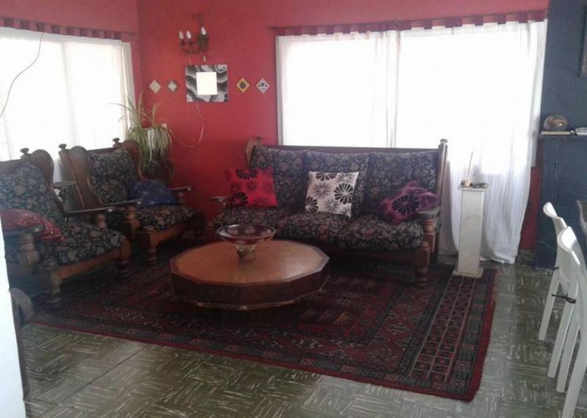 3 bedrooms House in Cordoba, Argentina No. 1021