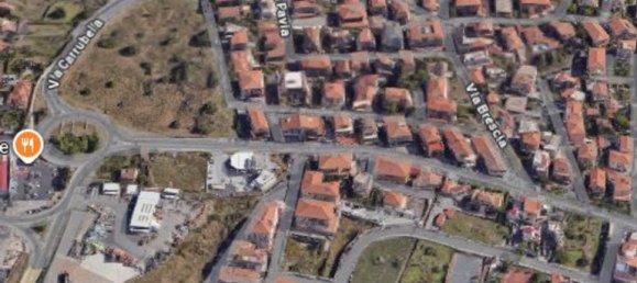 4 bedrooms Apartment in Misterbianco, Italy No. 337081 3