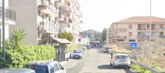 4 bedrooms Apartment in Misterbianco, Italy No. 337081 2