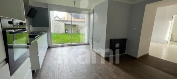 2 bedrooms Villa in Sermaises, France No. 86018 4