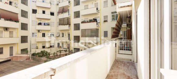 5 bedrooms Apartment in Rome, Italy No. 128631 13