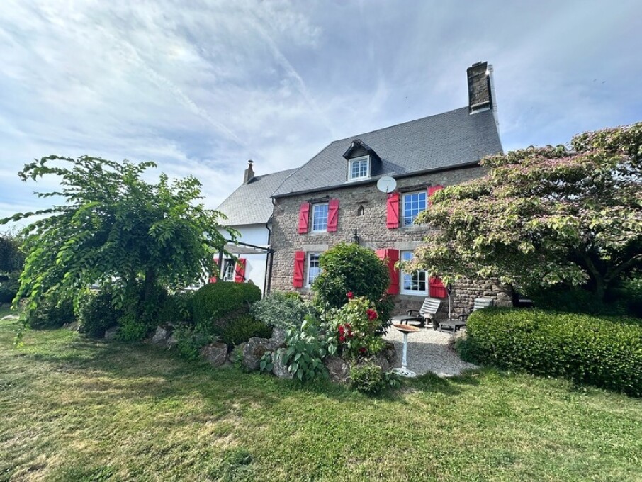 4 bedrooms Villa in Landelles-et-Coupigny, France No. 340016