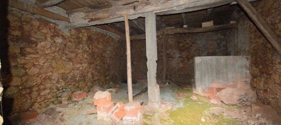 2 bedrooms House in Macas de Dona Maria, Portugal No. 27045 18