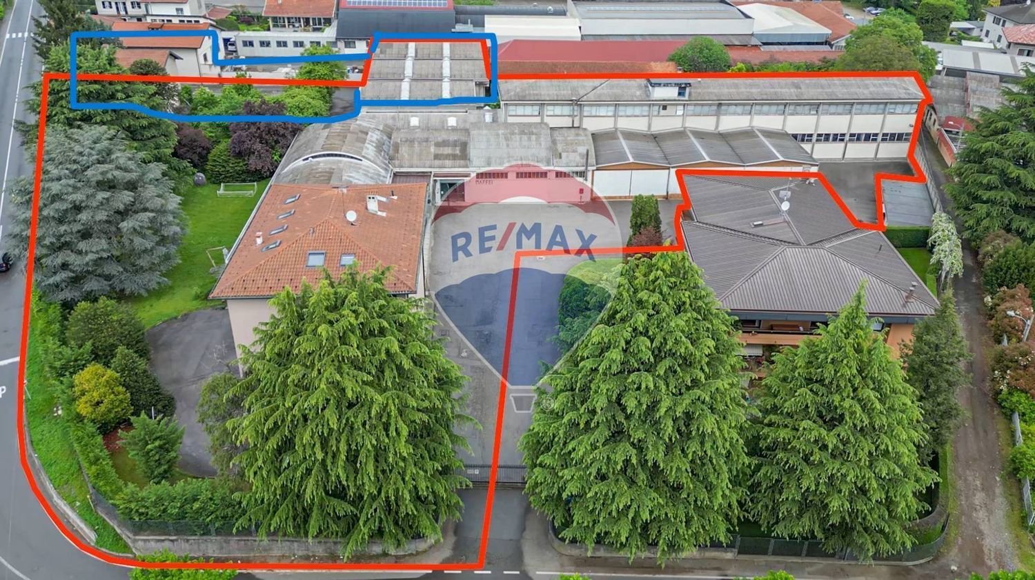 858m² Commercial property in Borgomanero, Italy No. 56283