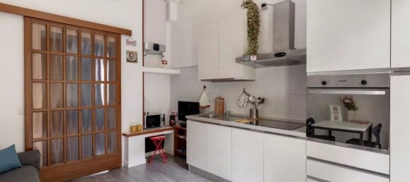 2 Schlafzimmer Wohnung in Milan, Italy, Nr. 373162 5