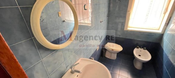 4 rooms Apartment in Reggio Calabria, Italy No. 70436 14