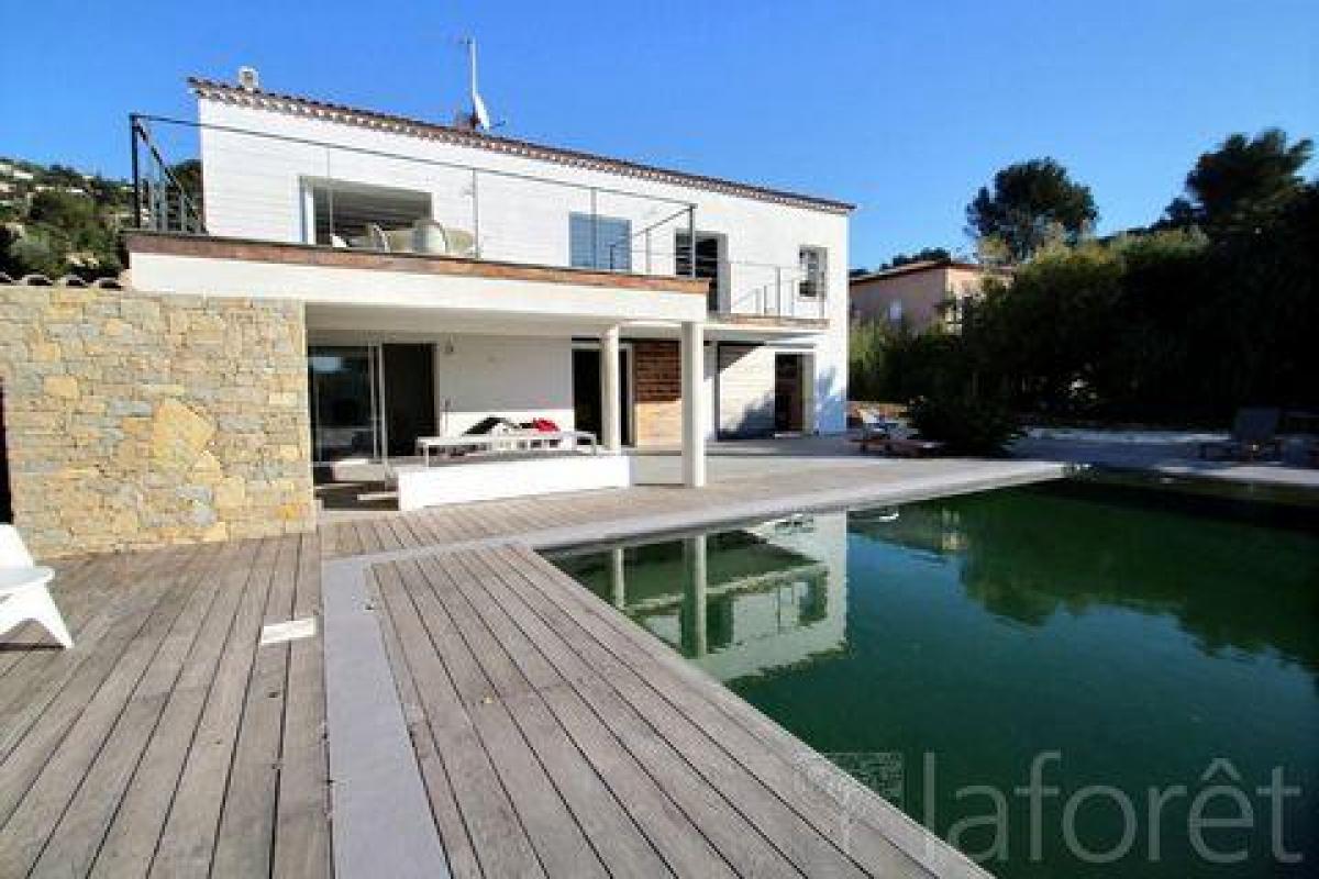 Casa T4 em Carqueiranne, France N.º 4125