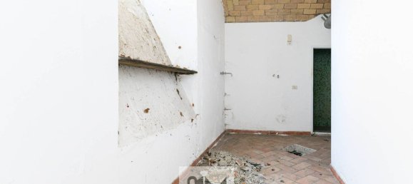 2 rooms Commercial property in Rome, Italy No. 61689 28