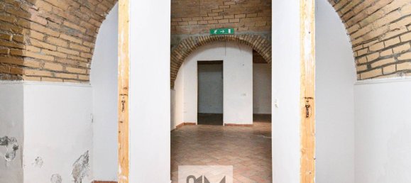 2 rooms Commercial property in Rome, Italy No. 61689 17