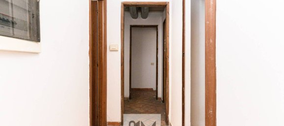 2 rooms Commercial property in Rome, Italy No. 61689 21