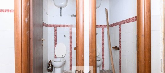 2 rooms Commercial property in Rome, Italy No. 61689 23