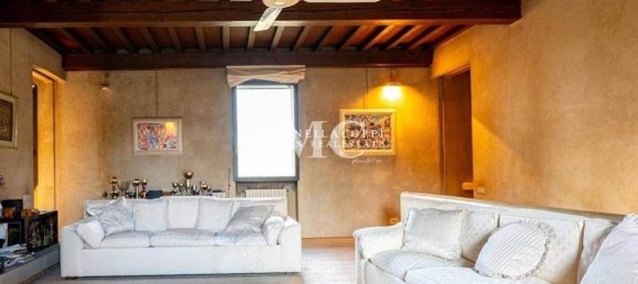 6 bedrooms Villa in Impruneta, Italy No. 192465 7