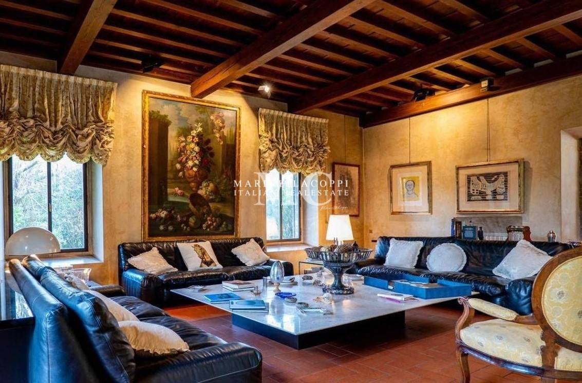 6 bedrooms Villa in Impruneta, Italy No. 192465