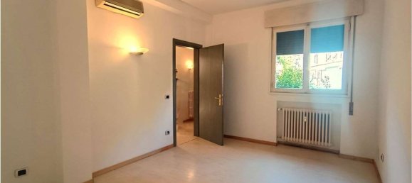 2 bedrooms Apartment in Venice, Italy No. 330176 4