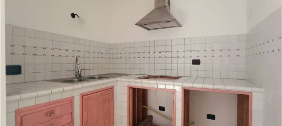 2 bedrooms Apartment in Venice, Italy No. 330176 2