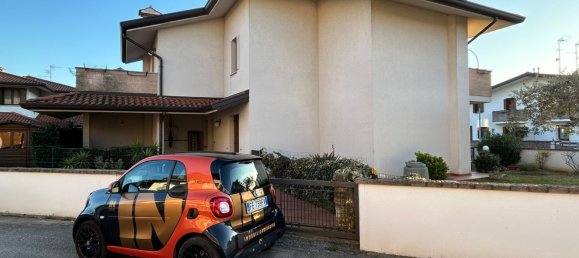 Casa de 5 divisões em Udine, Italy N.º 51717 16