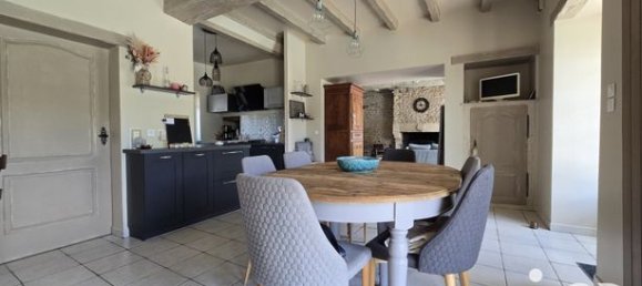 Casa de 5 dormitorios en Deux-Sevres, France No. 300722 9