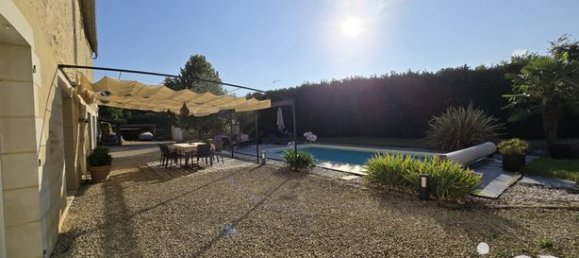 Casa de 5 dormitorios en Deux-Sevres, France No. 300722 4