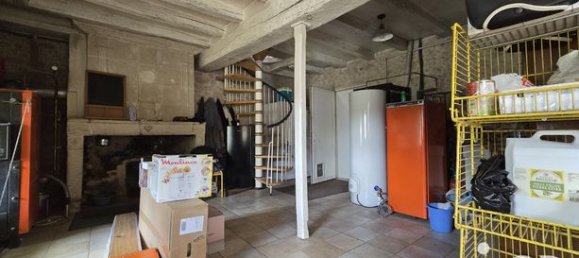 Casa de 5 dormitorios en Deux-Sevres, France No. 300722 18