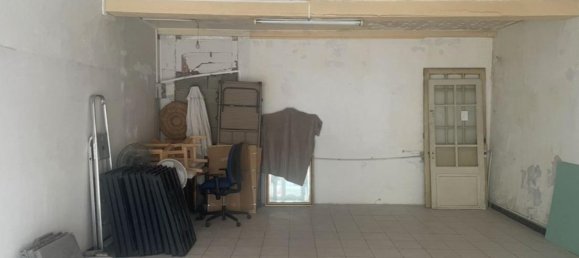 42m² Commercial property in Orthez, France No. 103893 6