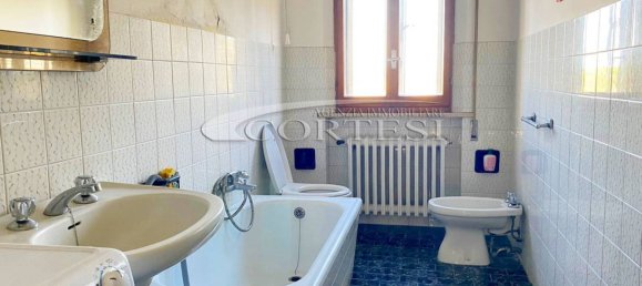 3 bedrooms House in Terre Roveresche, Italy No. 223824 11